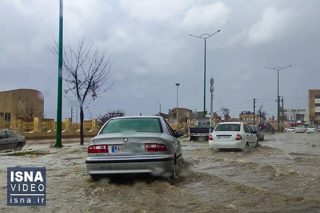 ویدیو/ آبگرفتگی معابر در یاسوج براثر بارش شدید باران
