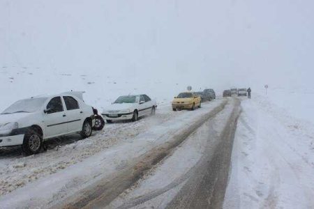 بارش برف و باران در جاده های ۱۰ استان کشور