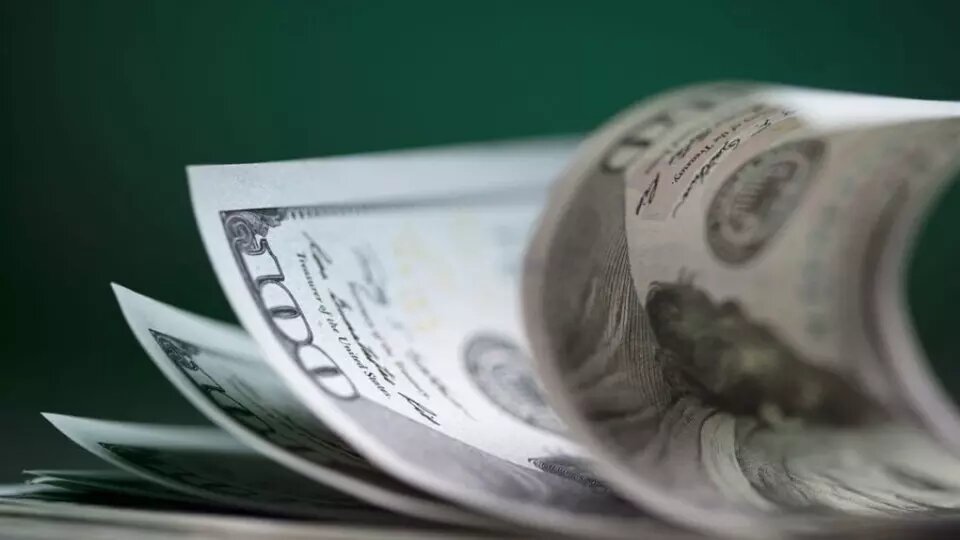 حجم کل معاملات بازار ارز تجاری به ۱.۷ میلیارد دلار رسید