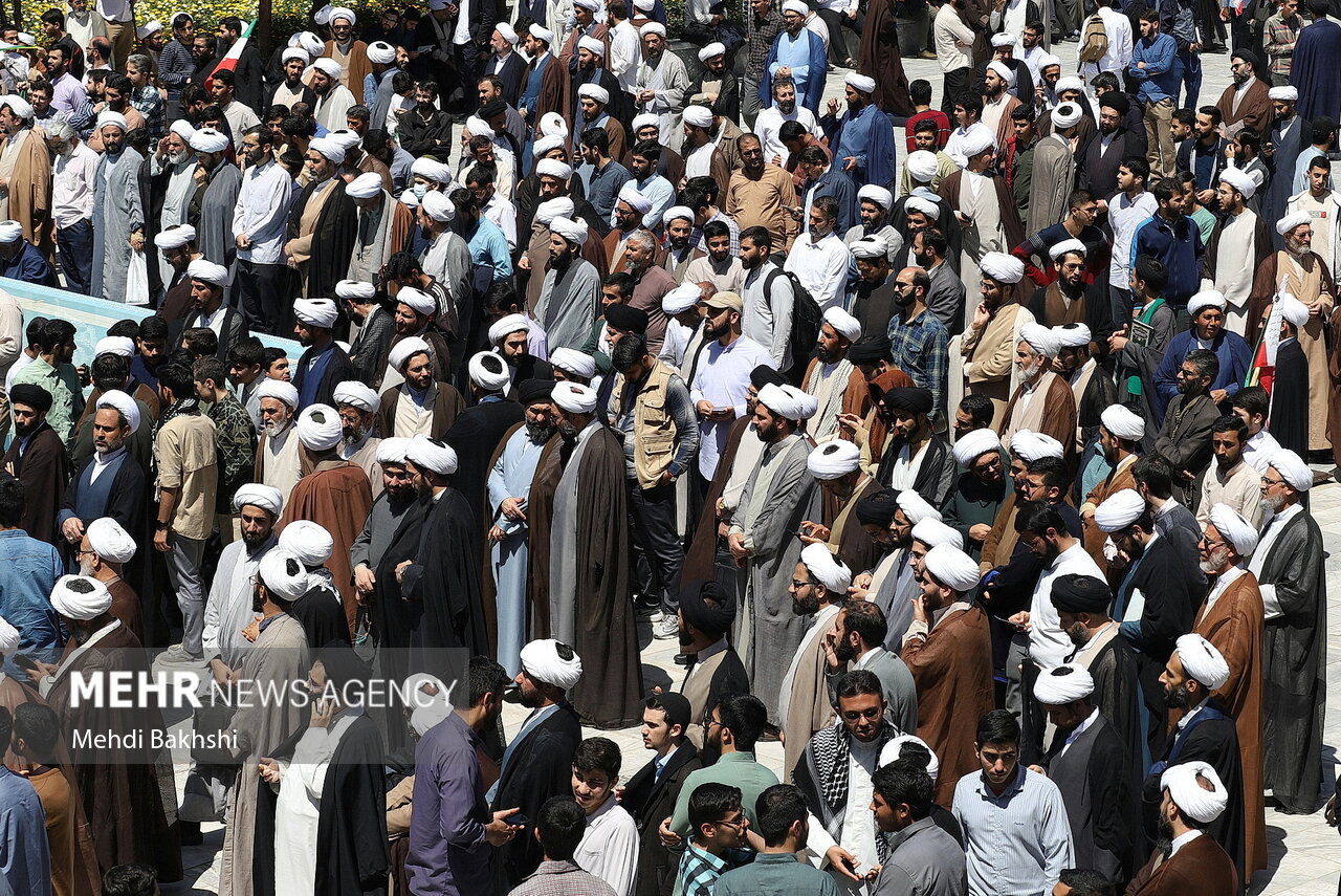 رهبر انقلاب پیام رهبر انقلاب به همایش بازتاسیس حوزه نقطه عطفی در تحول نهاد روحانیت