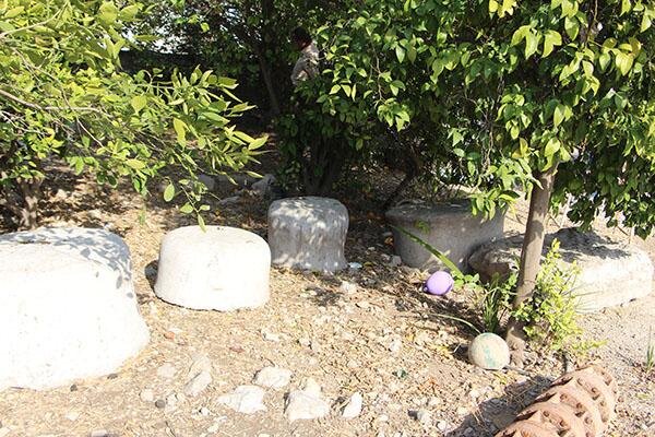 شناسایی پایه ستونهای ساسانی که در یک خانه شخصی رها شدهاند!