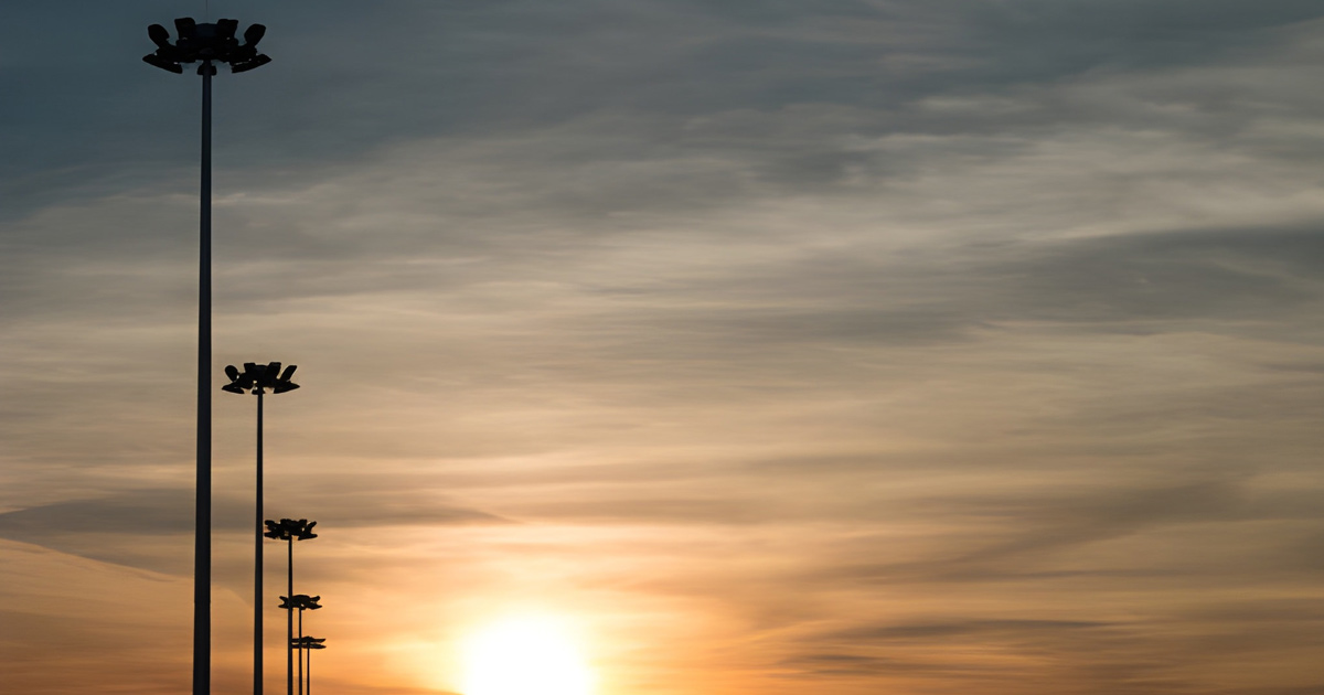 نکات کلیدی در انتخاب و بهینه‌سازی برج نوری مرتفع